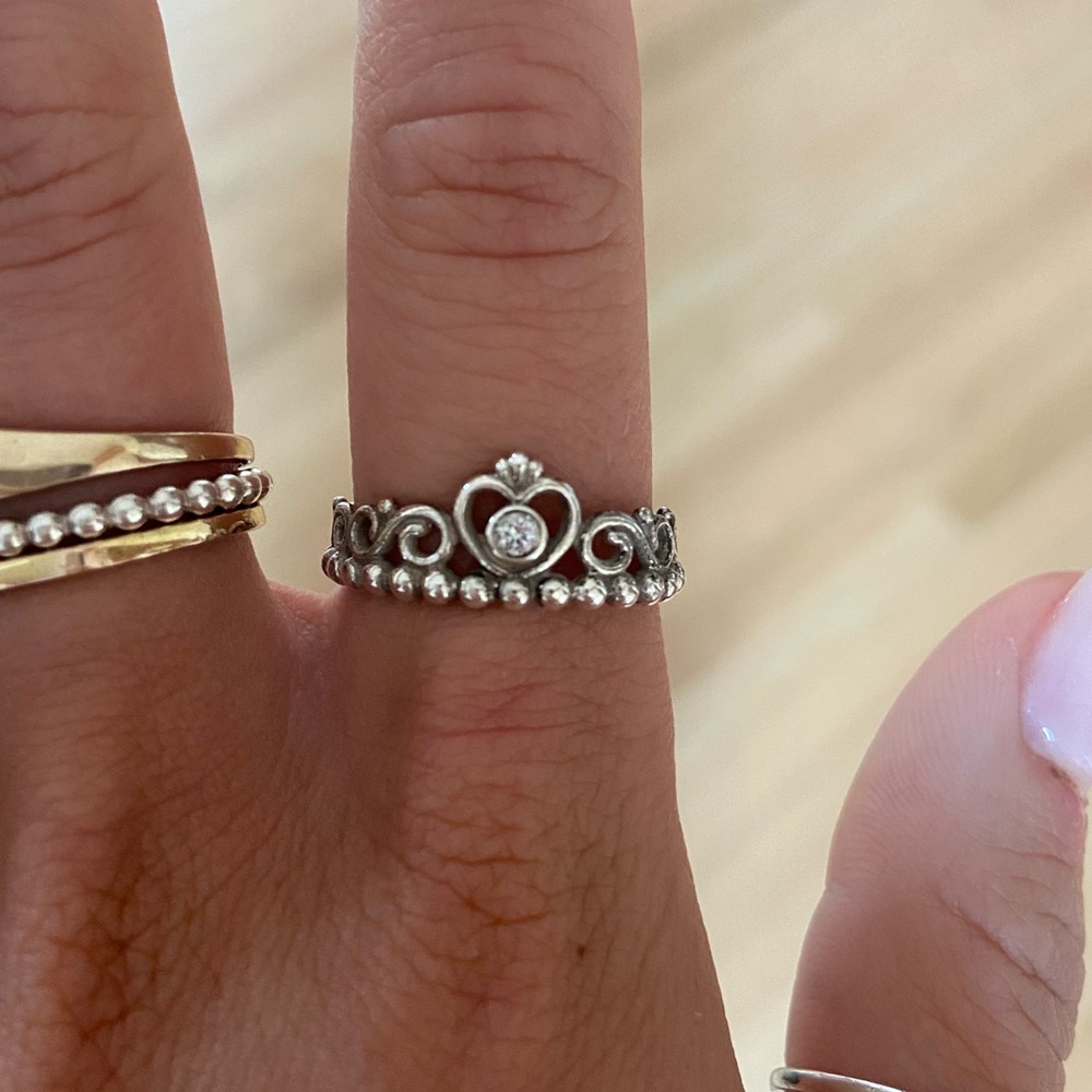 Pandora princess tiara crown ring
